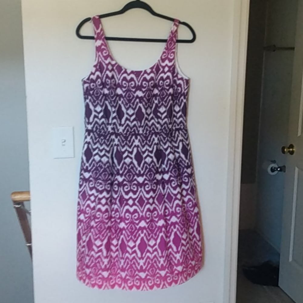Dresses - Picture 2 of 2